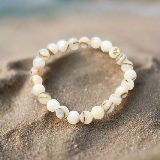 White MOTHER OF PEARL Bracelet